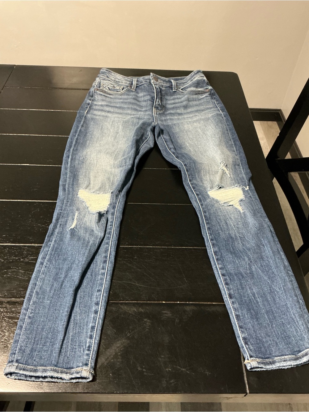 Buckle Black Women's Distressed Light Blue Ankle Skinny Jeans